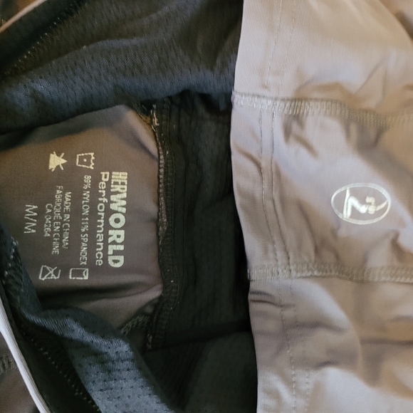 Performance reflective running vest grey and black size medium - Picture 4 of 5